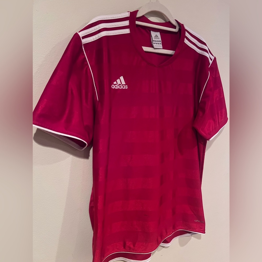 Men’s Adidas soccer jersey size XL